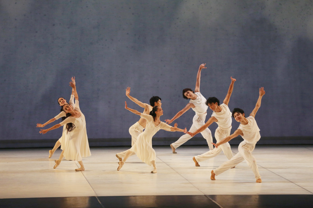 Spring and Fall (photo Kiyonori Hasegawa) (1)