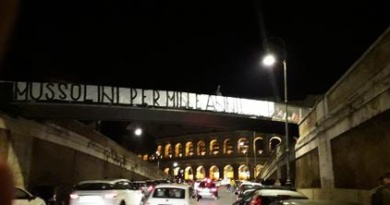 Roma-Striscione-RivistaDonna.com