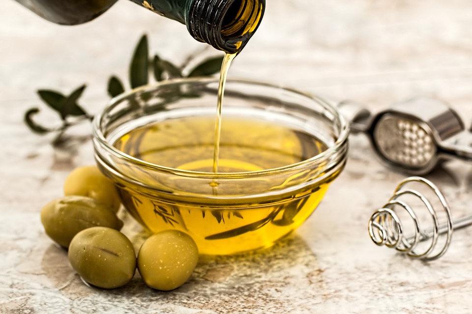 Olio-d'Oliva-RivistaDonna.com